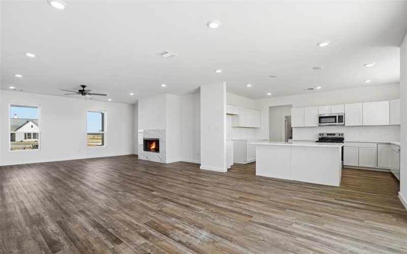 112 Trumpet Court, Paradise, TX 76073, 4 Bedrooms Bedrooms, ,5 BathroomsBathrooms,Residential,For Sale,112 Trumpet Court,0,21101258