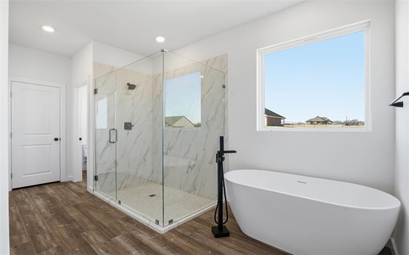 112 Trumpet Court, Paradise, TX 76073, 4 Bedrooms Bedrooms, ,5 BathroomsBathrooms,Residential,For Sale,112 Trumpet Court,0,21101258