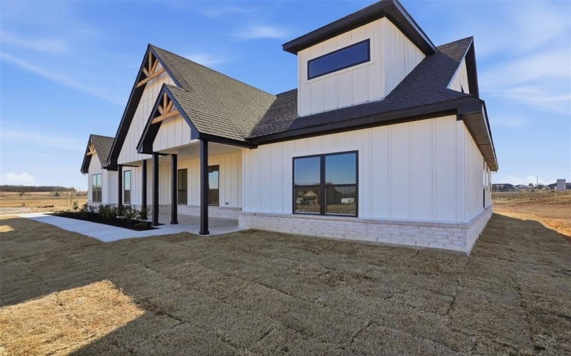 112 Trumpet Court, Paradise, TX 76073, 4 Bedrooms Bedrooms, ,5 BathroomsBathrooms,Residential,For Sale,112 Trumpet Court,0,21101258