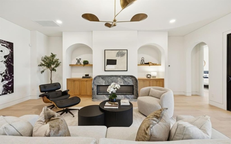 2015 Euclid Avenue, Dallas, TX 75206, 5 Bedrooms Bedrooms, ,7 BathroomsBathrooms,Residential,For Sale,2015 Euclid Avenue,0,21160161