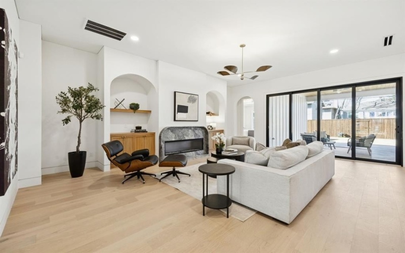 2015 Euclid Avenue, Dallas, TX 75206, 5 Bedrooms Bedrooms, ,7 BathroomsBathrooms,Residential,For Sale,2015 Euclid Avenue,0,21160161