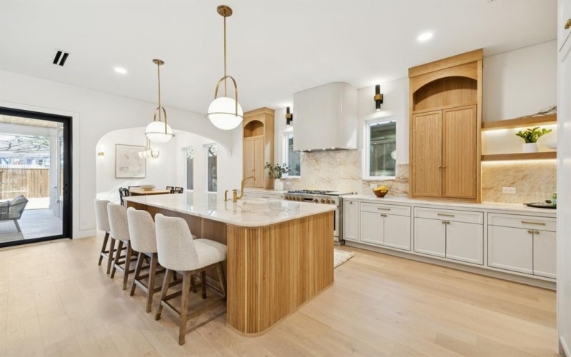 2015 Euclid Avenue, Dallas, TX 75206, 5 Bedrooms Bedrooms, ,7 BathroomsBathrooms,Residential,For Sale,2015 Euclid Avenue,0,21160161