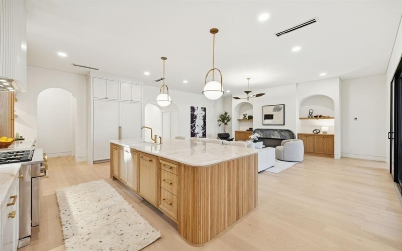 2015 Euclid Avenue, Dallas, TX 75206, 5 Bedrooms Bedrooms, ,7 BathroomsBathrooms,Residential,For Sale,2015 Euclid Avenue,0,21160161