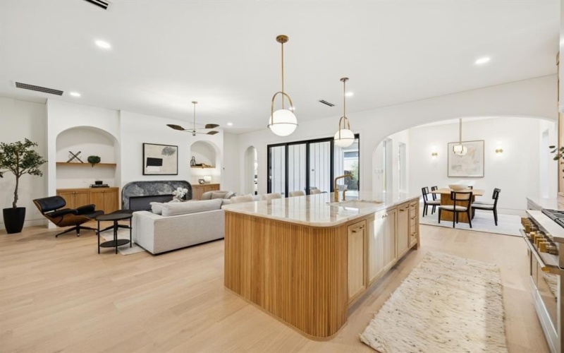 2015 Euclid Avenue, Dallas, TX 75206, 5 Bedrooms Bedrooms, ,7 BathroomsBathrooms,Residential,For Sale,2015 Euclid Avenue,0,21160161