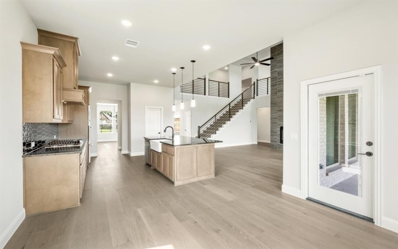 1031 Quincy Drive, Red Oak, TX 75154, 4 Habitaciones Habitaciones , ,5 BañosBaños,Residential,En Venta,1031 Quincy Drive,0,21160248