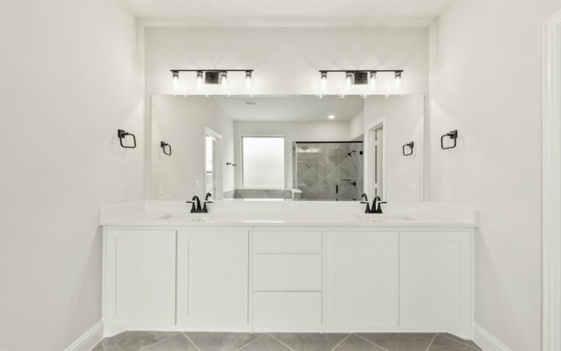 908 Denham Drive, Red Oak, TX 75154, 5 Habitaciones Habitaciones , ,5 BañosBaños,Residential,En Venta,908 Denham Drive,0,21160314