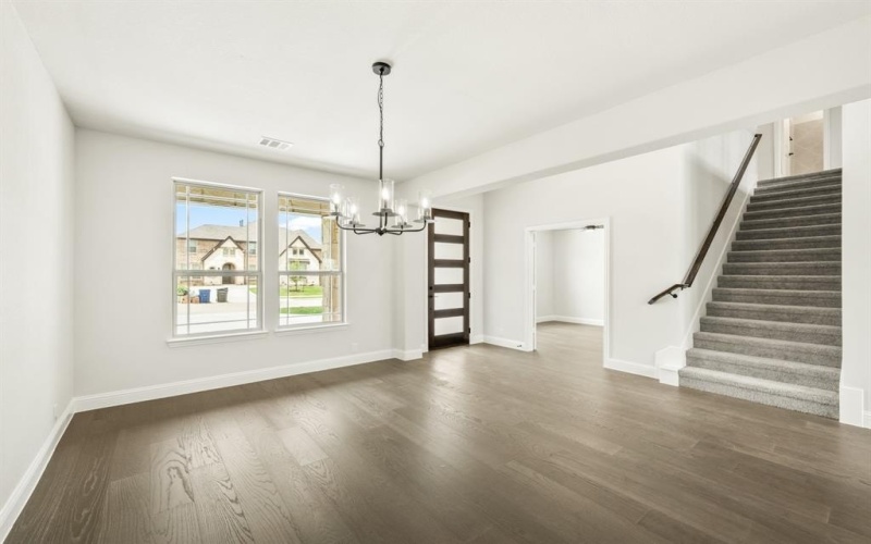 908 Denham Drive, Red Oak, TX 75154, 5 Habitaciones Habitaciones , ,5 BañosBaños,Residential,En Venta,908 Denham Drive,0,21160314