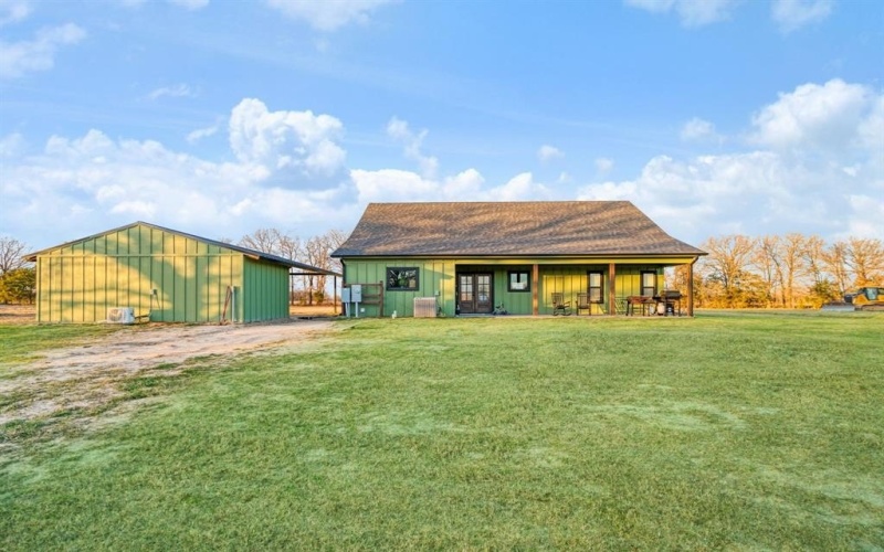 860 County Road 2420, Honey Grove, TX 75446, 3 Bedrooms Bedrooms, ,2 BathroomsBathrooms,Residential,For Sale,860 County Road 2420,0,21160329