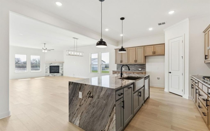 7004 Valley View Drive, Joshua, TX 76058, 4 Bedrooms Bedrooms, ,3 BathroomsBathrooms,Residential,For Sale,7004 Valley View Drive,0,21160500