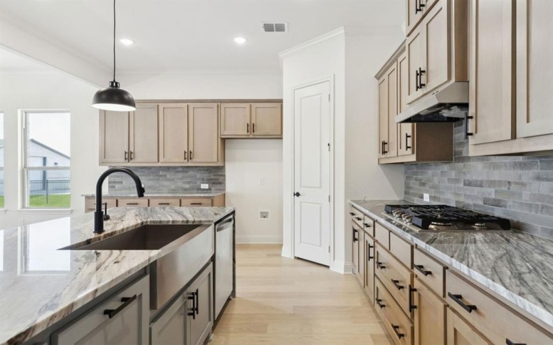 7004 Valley View Drive, Joshua, TX 76058, 4 Bedrooms Bedrooms, ,3 BathroomsBathrooms,Residential,For Sale,7004 Valley View Drive,0,21160500