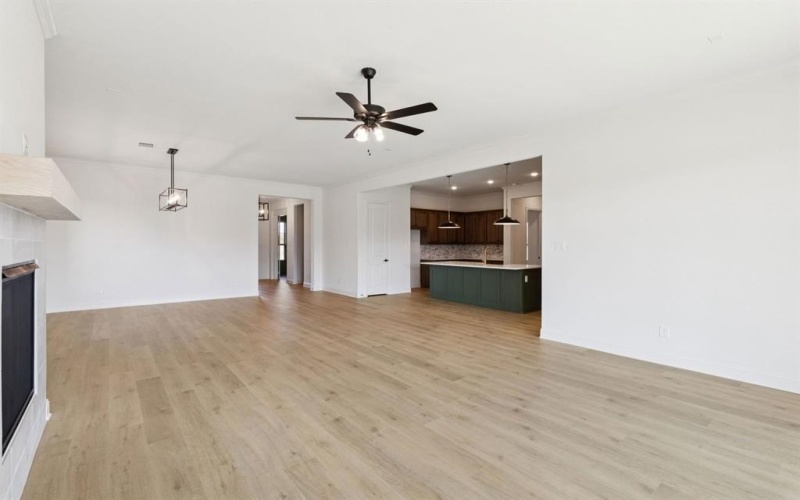 7008 Valley View Drive, Joshua, TX 76058, 4 Habitaciones Habitaciones , ,3 BañosBaños,Residential,En Venta,7008 Valley View Drive,0,21160539