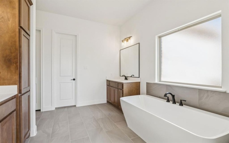 7016 Valley View Drive, Joshua, TX 76058, 4 Habitaciones Habitaciones , ,2 BañosBaños,Residential,En Venta,7016 Valley View Drive,0,21160543