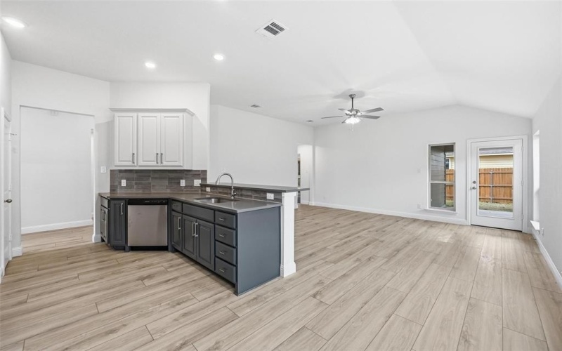 1418 Quail Creek Drive, Cleburne, TX 76033, 4 Bedrooms Bedrooms, ,2 BathroomsBathrooms,Residential,For Sale,1418 Quail Creek Drive,0,21160589