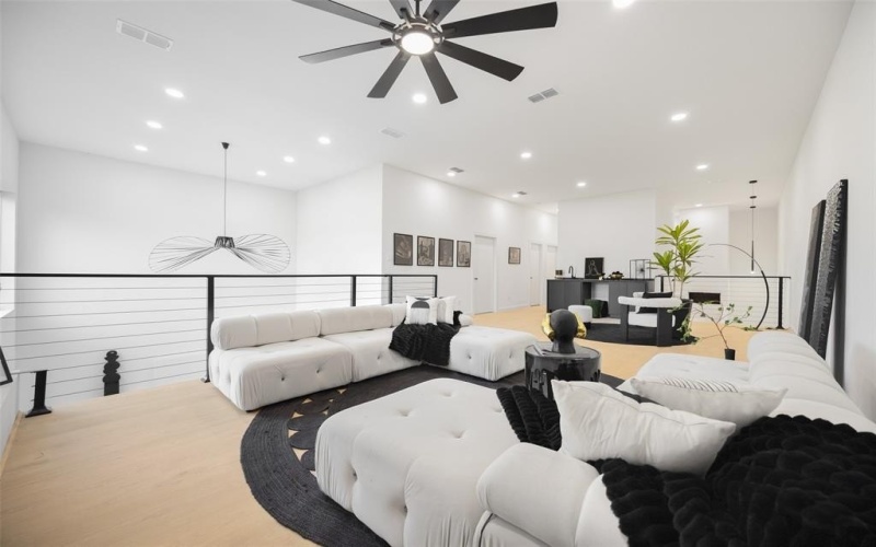 3343 Parvia Avenue, Dallas, TX 75212, 3 Bedrooms Bedrooms, ,2 BathroomsBathrooms,Residential,For Sale,3343 Parvia Avenue,0,21157803