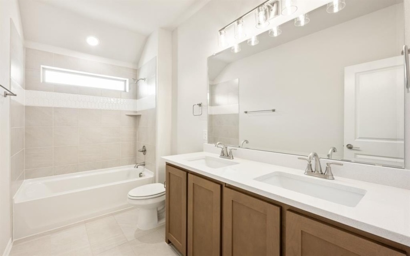 2610 Acton Drive, Mansfield, TX 76084, 5 Habitaciones Habitaciones , ,5 BañosBaños,Residential,En Venta,2610 Acton Drive,0,21159228