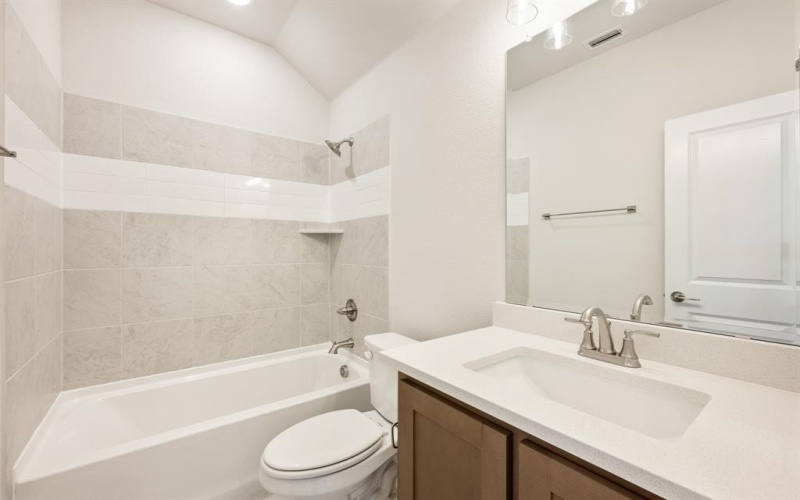 2610 Acton Drive, Mansfield, TX 76084, 5 Habitaciones Habitaciones , ,5 BañosBaños,Residential,En Venta,2610 Acton Drive,0,21159228