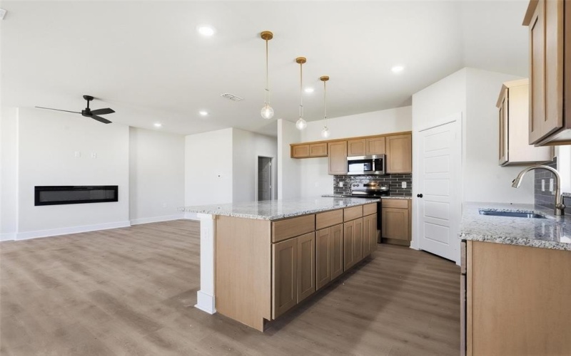 472 Peace Lily Way, Tolar, TX 76476, 4 Habitaciones Habitaciones , ,2 BañosBaños,Residential,En Venta,472 Peace Lily Way,0,21159298