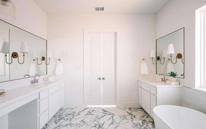 405 Kestrel Court, Aledo, TX 76008, 4 Bedrooms Bedrooms, ,3 BathroomsBathrooms,Residential,For Sale,405 Kestrel Court,0,21159606