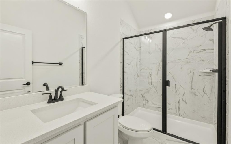 925 Cannes Drive, Red Oak, TX 75154, 4 Bedrooms Bedrooms, ,3 BathroomsBathrooms,Residential,For Sale,925 Cannes Drive,0,21160000