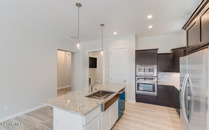 14045 Paseo Del Mar Drive, El Paso, TX 79928, 3 Bedrooms Bedrooms, ,2 BathroomsBathrooms,Residential,For Sale,14045 Paseo Del Mar Drive,0,937022