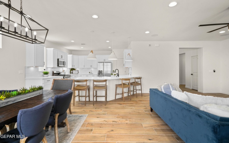 12414 Amesbury Avenue, El Paso, TX 79928, 4 Bedrooms Bedrooms, ,3 BathroomsBathrooms,Residential,For Sale,12414 Amesbury Avenue,0,937030