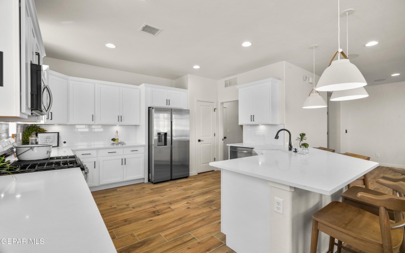 12414 Amesbury Avenue, El Paso, TX 79928, 4 Bedrooms Bedrooms, ,3 BathroomsBathrooms,Residential,For Sale,12414 Amesbury Avenue,0,937030