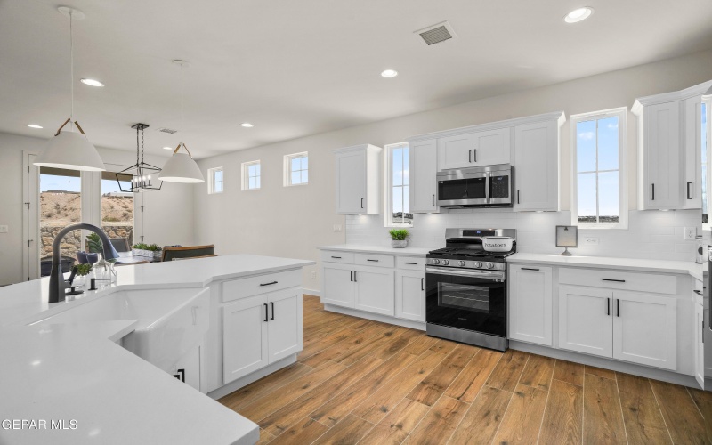 12414 Amesbury Avenue, El Paso, TX 79928, 4 Bedrooms Bedrooms, ,3 BathroomsBathrooms,Residential,For Sale,12414 Amesbury Avenue,0,937030