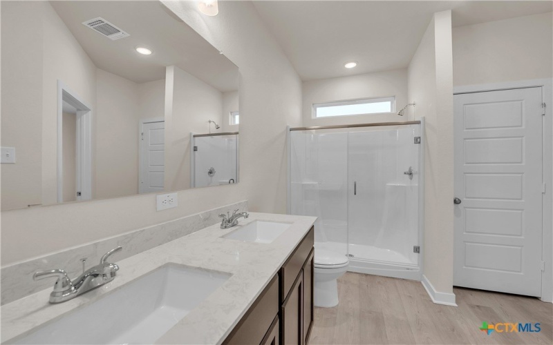 417 University Avenue, Troy, TX 76579, 3 Bedrooms Bedrooms, ,2 BathroomsBathrooms,Residential,For Sale,417 University Avenue,0,596968