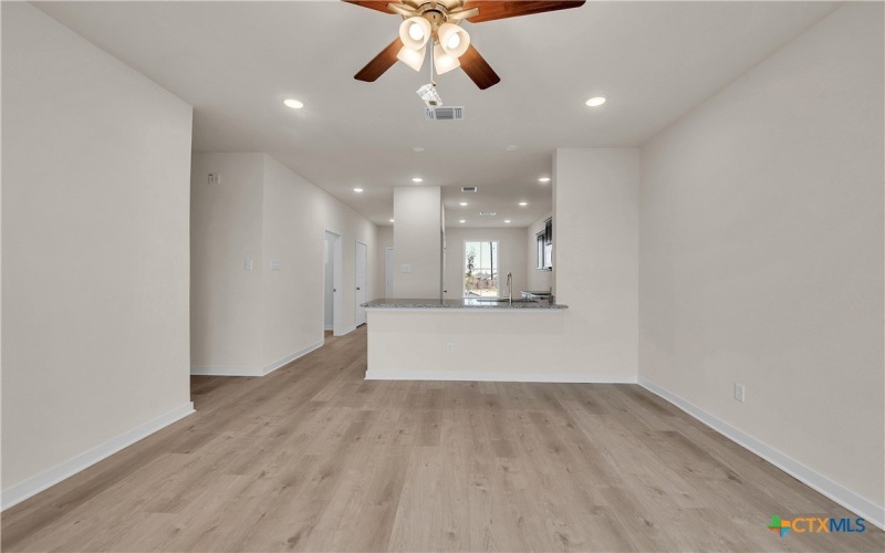 417 University Avenue, Troy, TX 76579, 3 Bedrooms Bedrooms, ,2 BathroomsBathrooms,Residential,For Sale,417 University Avenue,0,596968