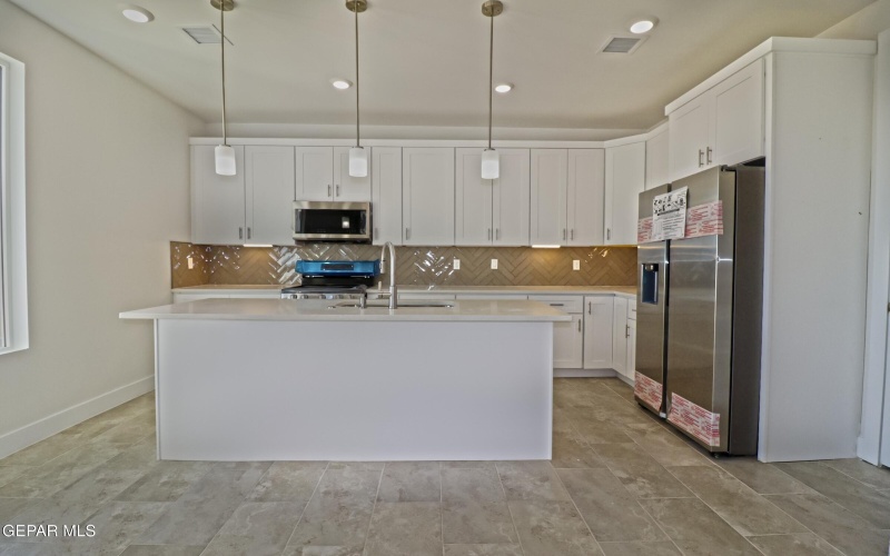 12360 BEN DOWELL Way, El Paso, TX 79934, 3 Bedrooms Bedrooms, ,2 BathroomsBathrooms,Residential,For Sale,12360 BEN DOWELL Way,0,937061