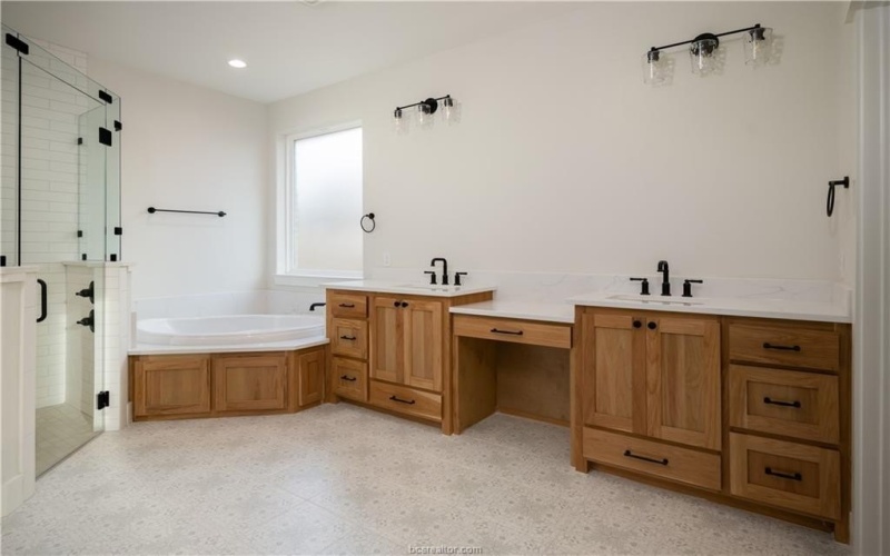 3540 Anderson Arbor Ct., College Station, TX 77845, 4 Bedrooms Bedrooms, ,5 BathroomsBathrooms,Residential,For Sale,3540 Anderson Arbor Ct.,0,26000978