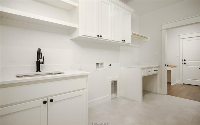 3540 Anderson Arbor Ct., College Station, TX 77845, 4 Bedrooms Bedrooms, ,5 BathroomsBathrooms,Residential,For Sale,3540 Anderson Arbor Ct.,0,26000978