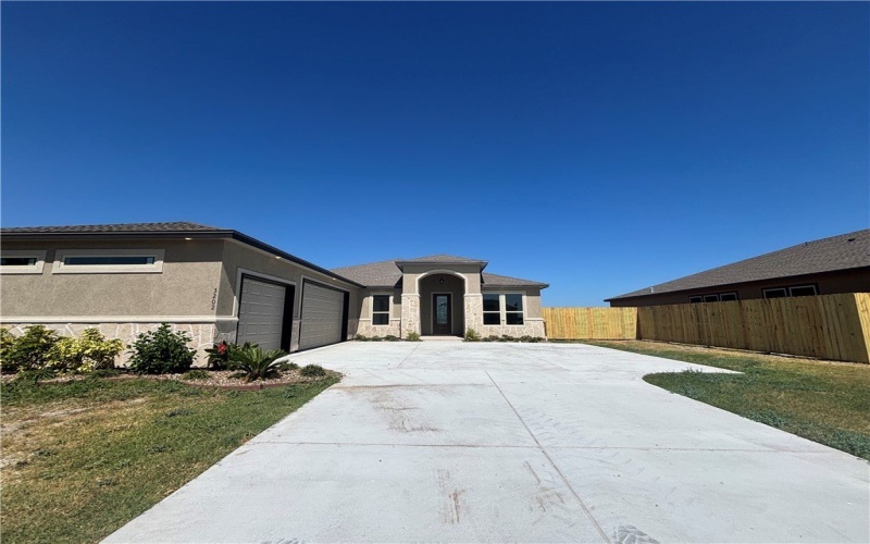 3202 Anchorage Drive, Corpus Christi, TX 78414, 4 Bedrooms Bedrooms, ,3 BathroomsBathrooms,Residential,For Sale,3202 Anchorage Drive,0,470443