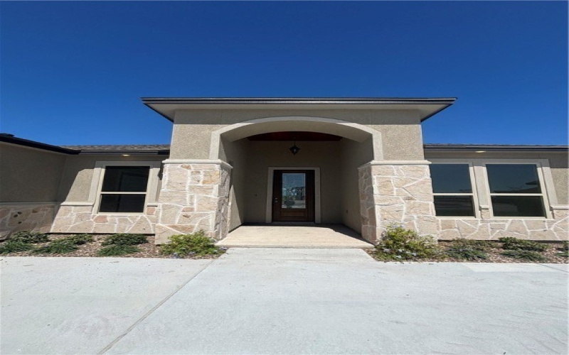 3202 Anchorage Drive, Corpus Christi, TX 78414, 4 Bedrooms Bedrooms, ,3 BathroomsBathrooms,Residential,For Sale,3202 Anchorage Drive,0,470443