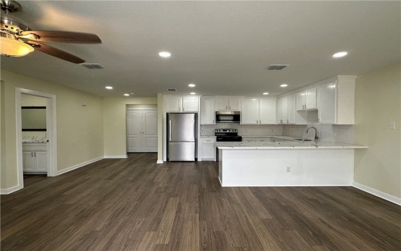 923 Craig Street unit: A #A, Corpus Christi, TX 78404, 3 Bedrooms Bedrooms, ,2 BathroomsBathrooms,Residential Multi Family,For Sale,923 Craig Street unit: A,0,470461