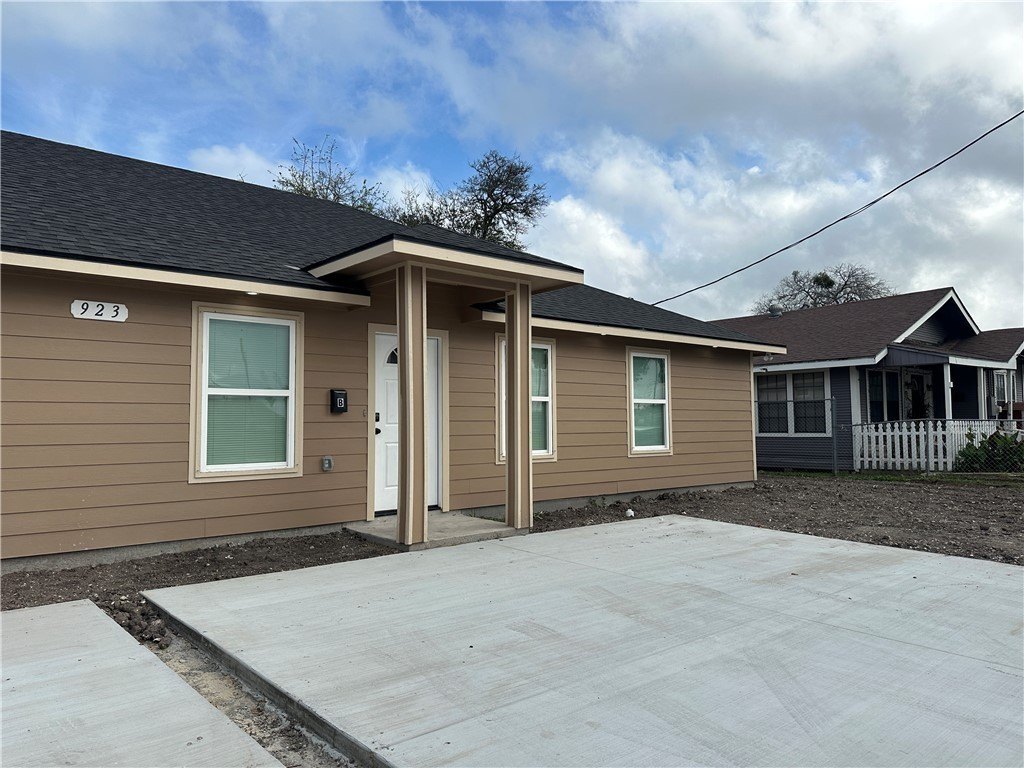 923 Craig Street unit: B #B, Corpus Christi, TX 78404, 3 Habitaciones Habitaciones , ,2 BañosBaños,Residential Multi Family,En Venta,923 Craig Street unit: B,0,470463