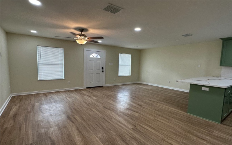 923 Craig Street unit: B #B, Corpus Christi, TX 78404, 3 Habitaciones Habitaciones , ,2 BañosBaños,Residential Multi Family,En Venta,923 Craig Street unit: B,0,470463