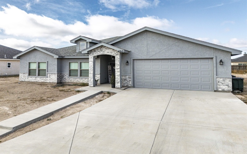 420 Pitaya, Del Rio, TX 78840, 3 Bedrooms Bedrooms, ,2 BathroomsBathrooms,Residential,For Sale,420 Pitaya,0,208069