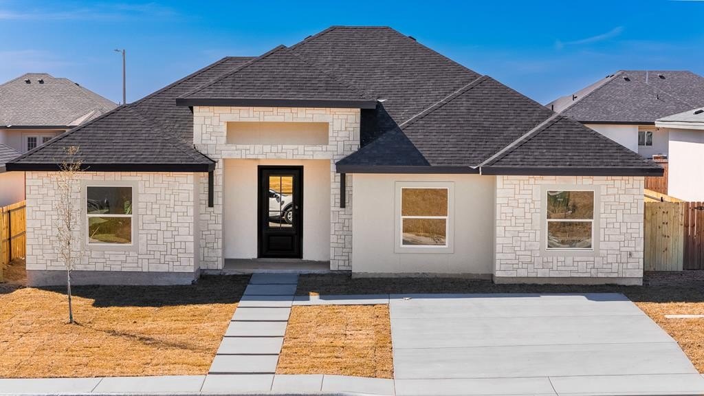 3260 Ethel Dr., Eagle Pass, TX 78852, 4 Bedrooms Bedrooms, ,2 BathroomsBathrooms,Residential,For Sale,3260 Ethel Dr.,0,83038