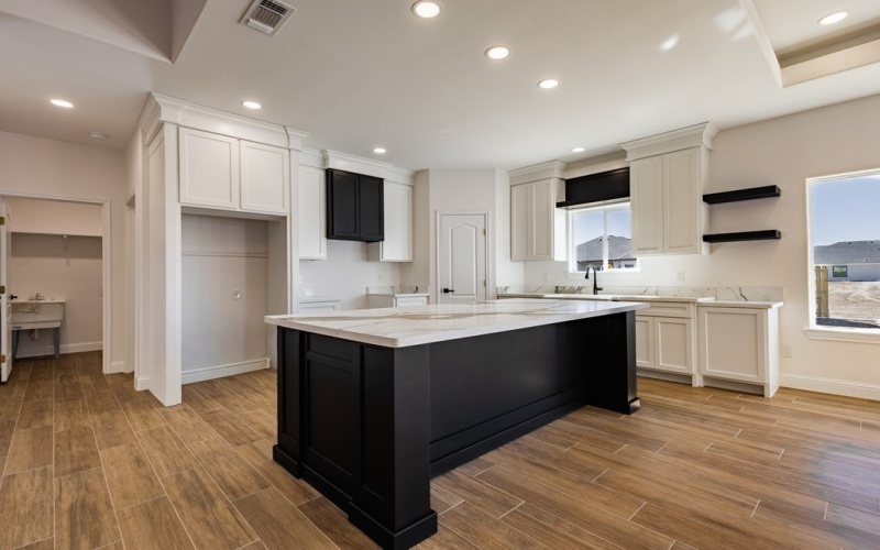 3260 Ethel Dr., Eagle Pass, TX 78852, 4 Bedrooms Bedrooms, ,2 BathroomsBathrooms,Residential,For Sale,3260 Ethel Dr.,0,83038