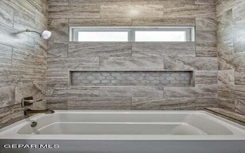 7213 Cimarron Rim Drive, El Paso, TX 79911, 4 Bedrooms Bedrooms, ,3 BathroomsBathrooms,Residential,For Sale,7213 Cimarron Rim Drive,0,937093