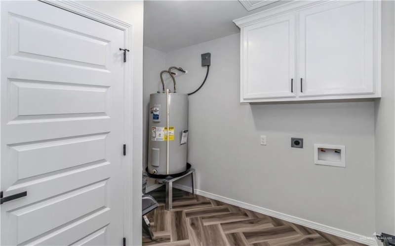 2827 Erasmo Drive, Weslaco, TX 78596, 3 Habitaciones Habitaciones , ,2 BañosBaños,Residential,En Venta,2827 Erasmo Drive,0,492669