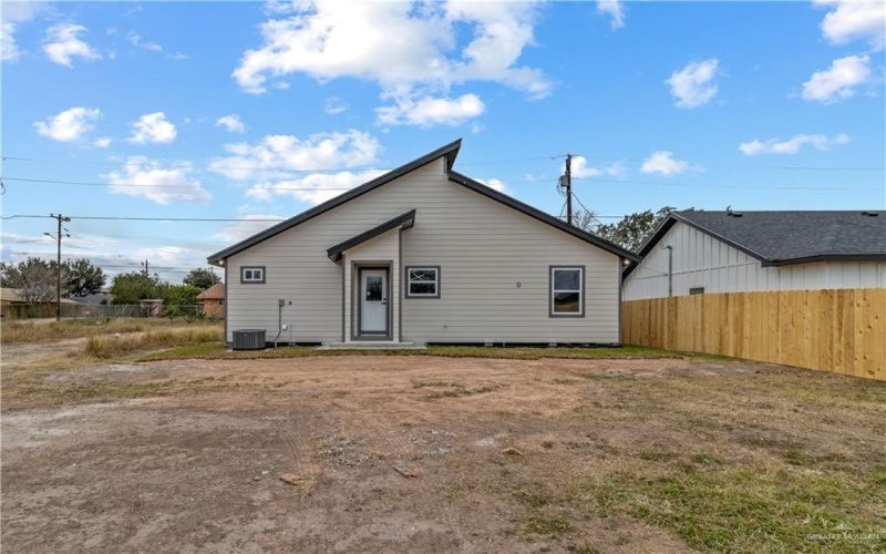 2827 Erasmo Drive, Weslaco, TX 78596, 3 Habitaciones Habitaciones , ,2 BañosBaños,Residential,En Venta,2827 Erasmo Drive,0,492669