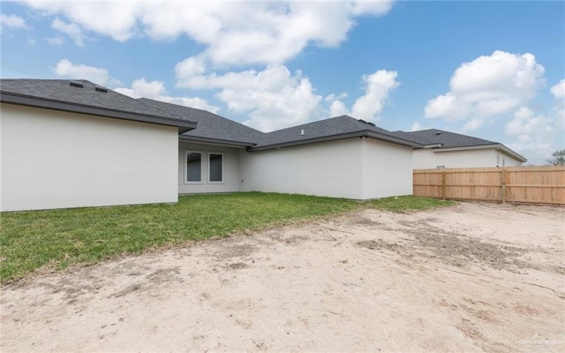 2405 Northgate Lane, McAllen, TX 78504, 4 Bedrooms Bedrooms, ,2 BathroomsBathrooms,Residential,For Sale,2405 Northgate Lane,0,492792