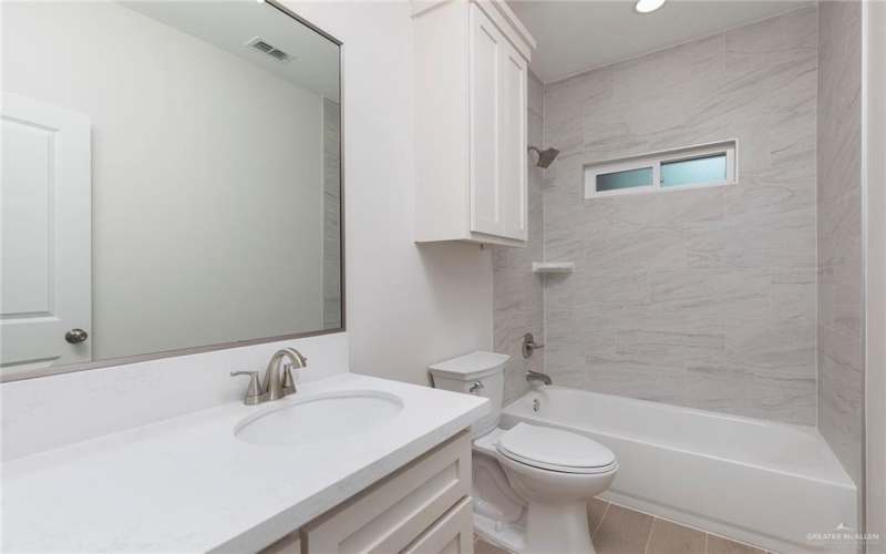 2405 Northgate Lane, McAllen, TX 78504, 4 Bedrooms Bedrooms, ,2 BathroomsBathrooms,Residential,For Sale,2405 Northgate Lane,0,492792