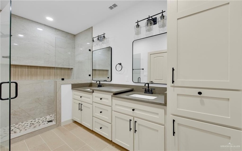 6805 Athena Avenue, Edinburg, TX 78542, 3 Bedrooms Bedrooms, ,2 BathroomsBathrooms,Residential,For Sale,6805 Athena Avenue,0,492838