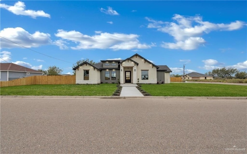 6805 Athena Avenue, Edinburg, TX 78542, 3 Bedrooms Bedrooms, ,2 BathroomsBathrooms,Residential,For Sale,6805 Athena Avenue,0,492838