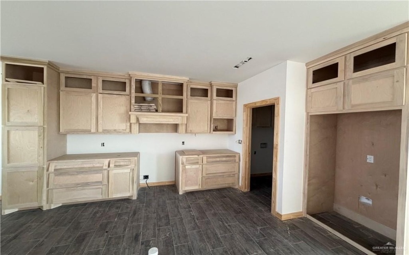 2292 Via Roma Road, Weslaco, TX 78596, 3 Bedrooms Bedrooms, ,2 BathroomsBathrooms,Residential,For Sale,2292 Via Roma Road,0,492955