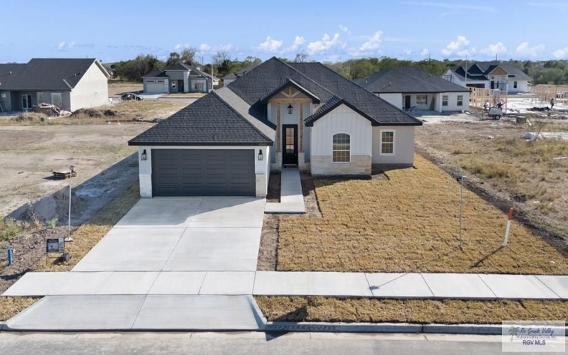 8949 SATURN, BROWNSVILLE, TX 78521, 4 Habitaciones Habitaciones , ,3 BañosBaños,Residential,En Venta,8949 SATURN,0,29771576