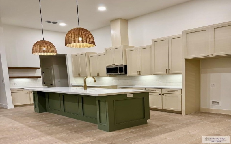 8949 SATURN, BROWNSVILLE, TX 78521, 4 Bedrooms Bedrooms, ,3 BathroomsBathrooms,Residential,For Sale,8949 SATURN,0,29771576